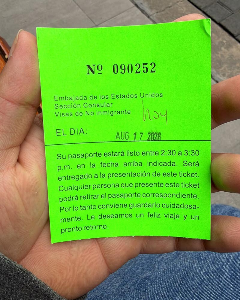 Ticket real de recojo de pasaporte emitido por la Embajada de Estados Unidos